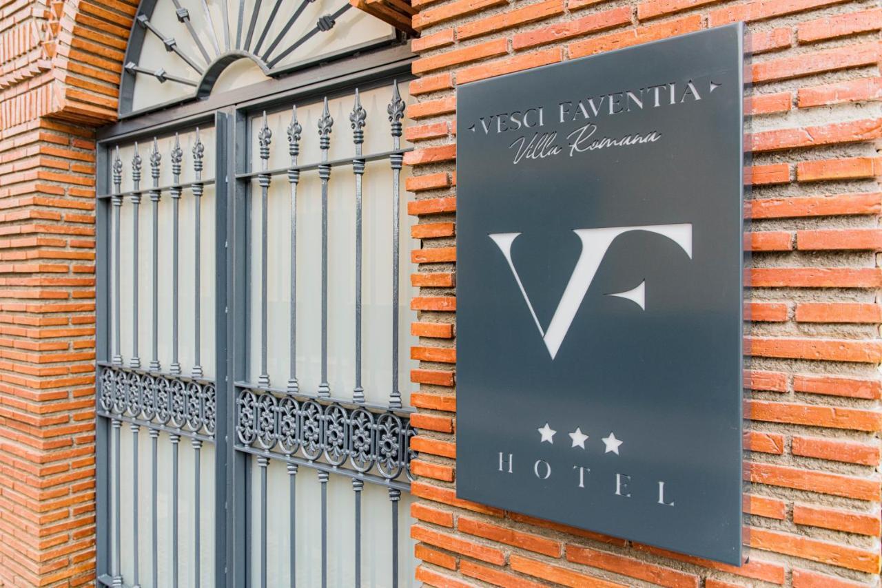 Vesci Faventia Otel Huétor-Tájar Dış mekan fotoğraf